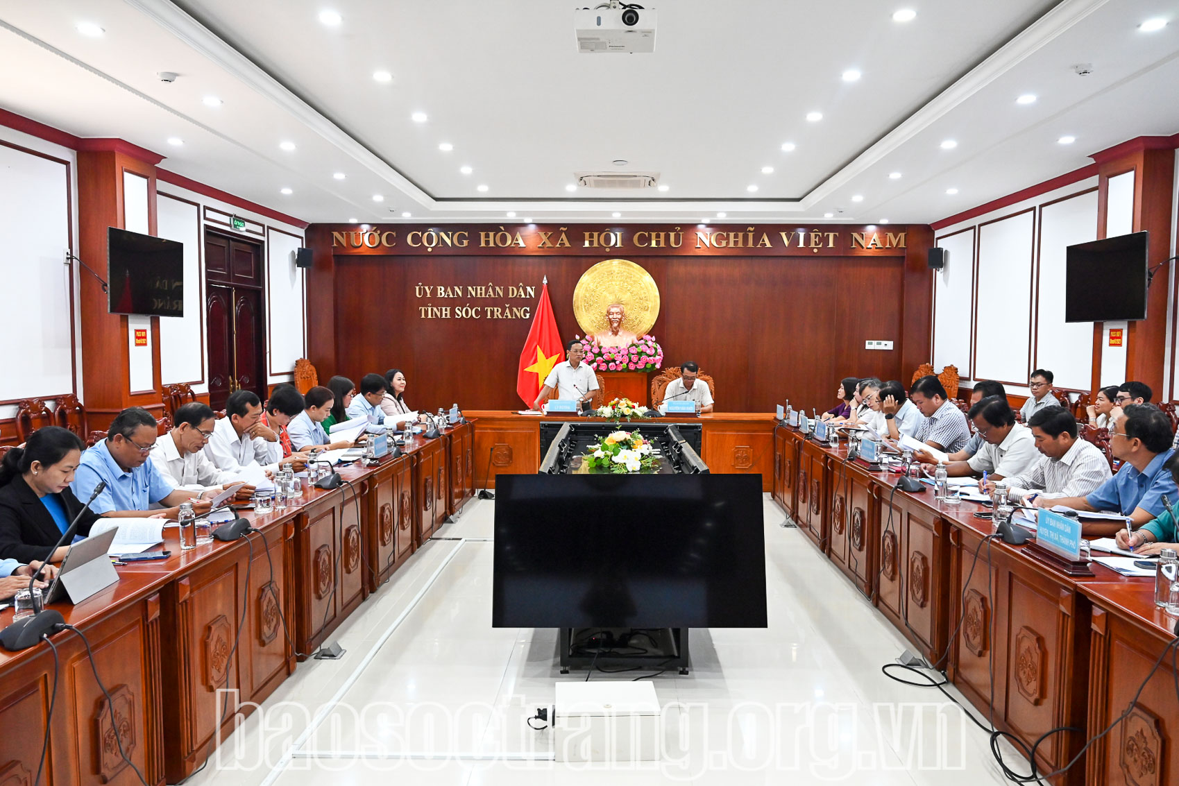 Đoàn giám sát của HĐND tỉnh Sóc Trăng làm việc với UBND tỉnh về tình hình thực hiện các chỉ tiêu về môi trường tại Nghị quyết số 127/NQ-HĐND