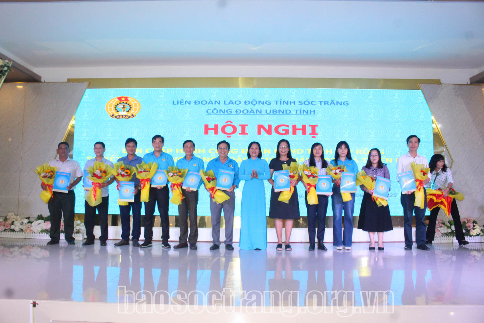 Công bố kết thúc hoạt động các công đoàn cơ sở cơ quan hành chính, đơn vị sự nghiệp hưởng 100% lương từ ngân sách nhà nước