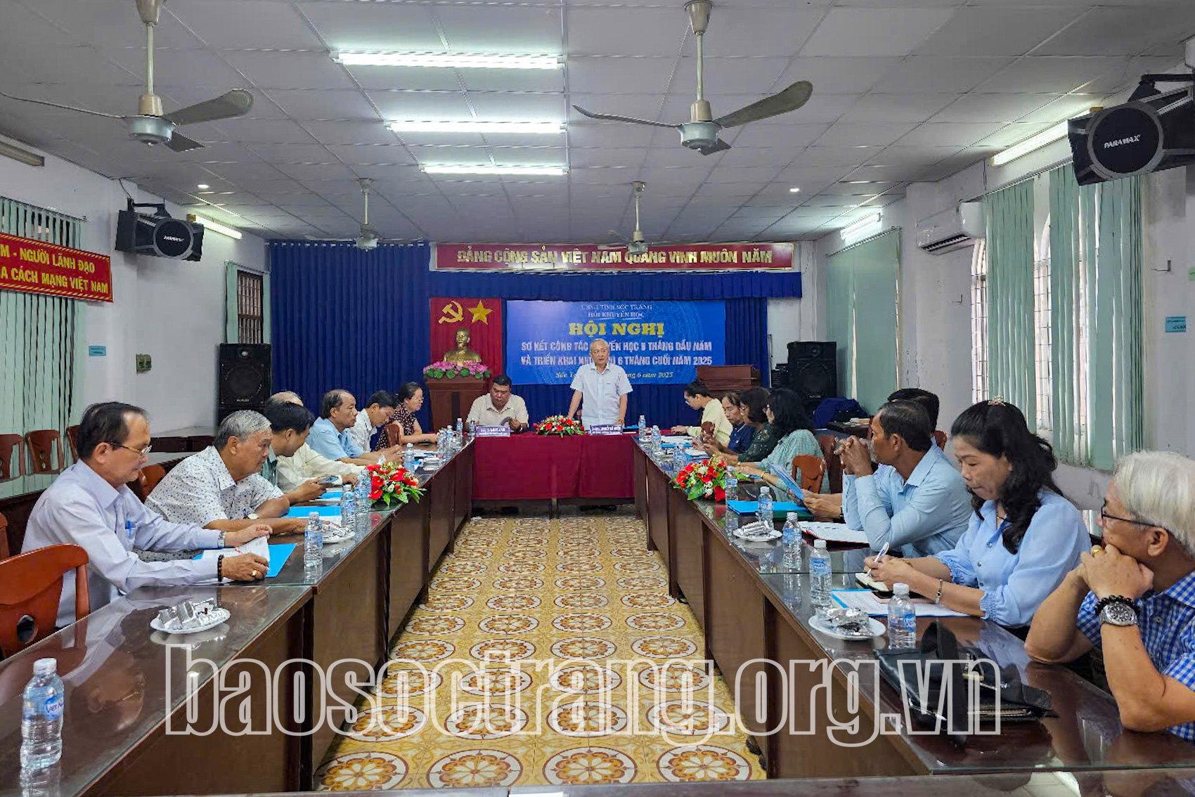 Trao trên 24.000 suất học bổng khuyến học, khuyến tài cho học sinh, sinh viên Sóc Trăng