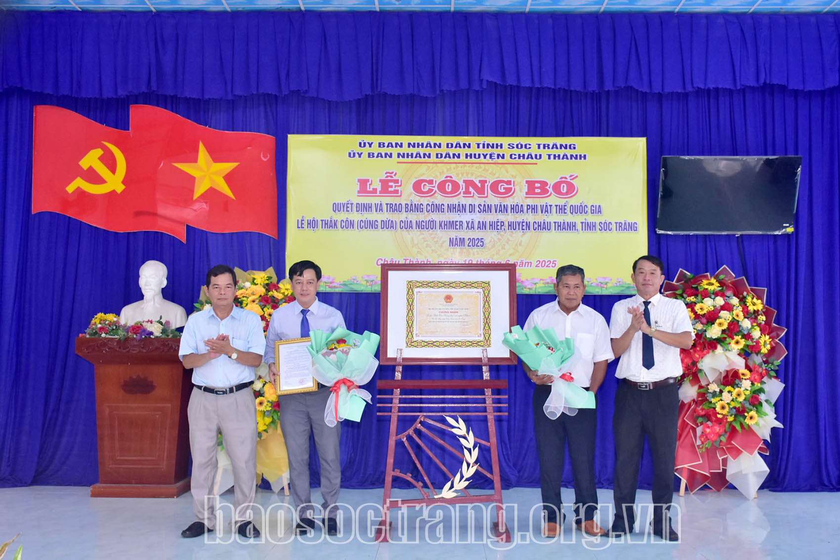 Lễ hội Thắk Côn (Cúng dừa) của người Khmer được công nhận Di sản văn hóa phi vật thể quốc gia